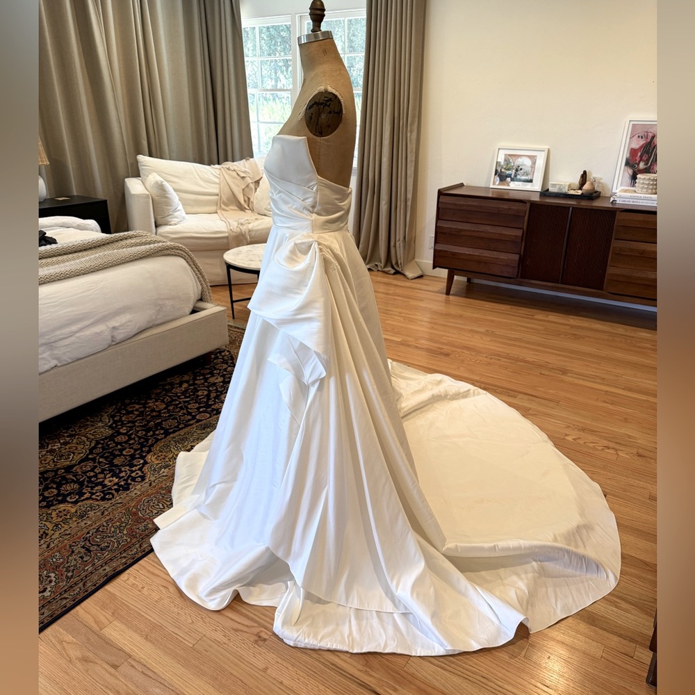Brand New Customized Jenny Yoo Wedding Gown